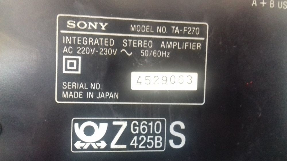 SONY- Ta-F270 Integrated Stereo Amplifier Vintage