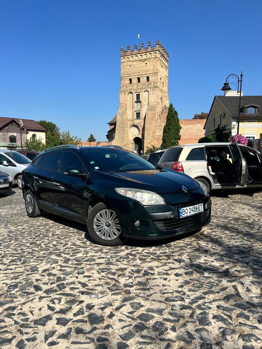 Оренда авто прокат машин робота в таксі