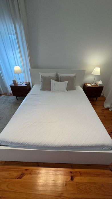 Cama Ikea e colchao