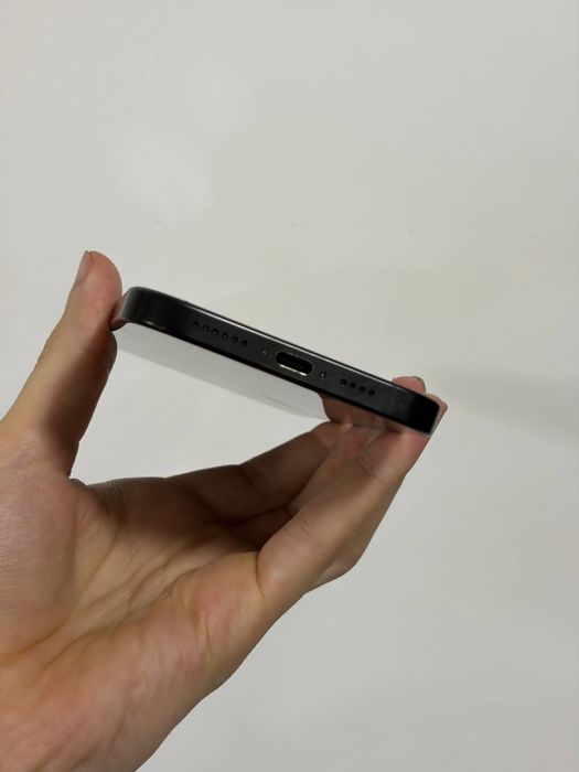 IPhone 16 Pro Max 256gb Black Titanium бу гарний стан коробка