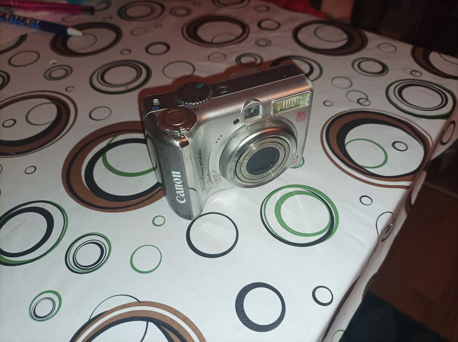 Sprzedam camery Canon A560 7.1 mega piksell