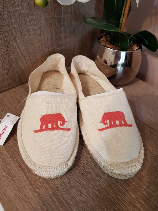 Nowość 2025:) buty espadryle INDISKA roz 39 nowe z metkami