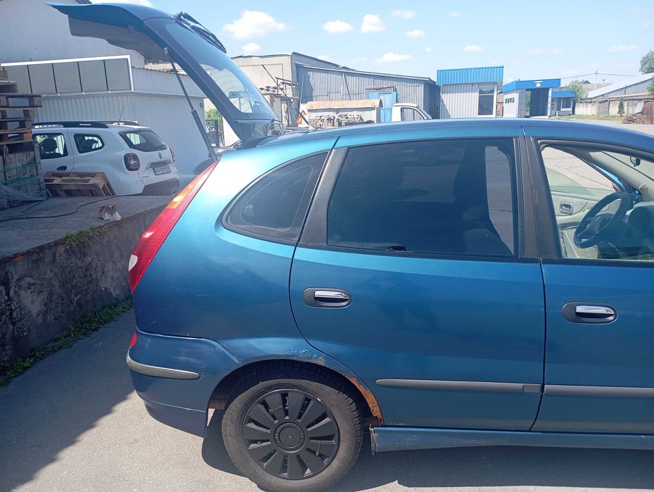 Продам Ніссан Альмера Тіно