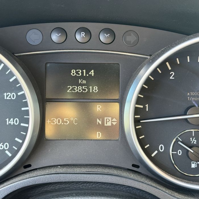 Продам авто Mersedes ml 320