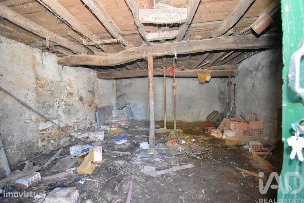 Moradia geminada T3 em São Miguel, Santa Eufémia e Rabaçal de 310 m2
