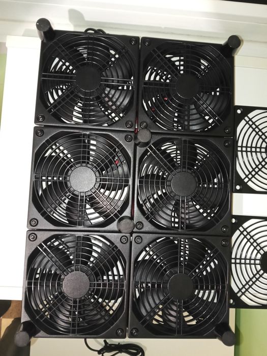 Охолодження для ноутбука и пк