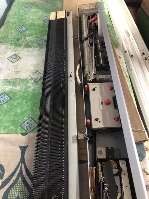 Вязальна машина Нева 41