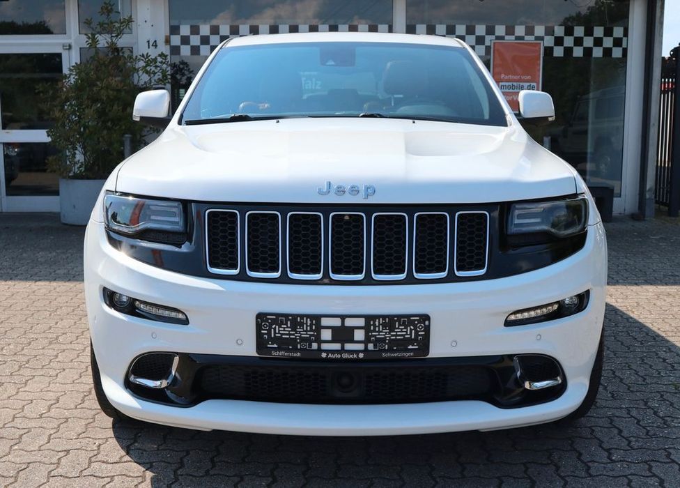 Бампер Jeep Grand Cherokee WK2 2010-2020 разборка гранд запчастини
