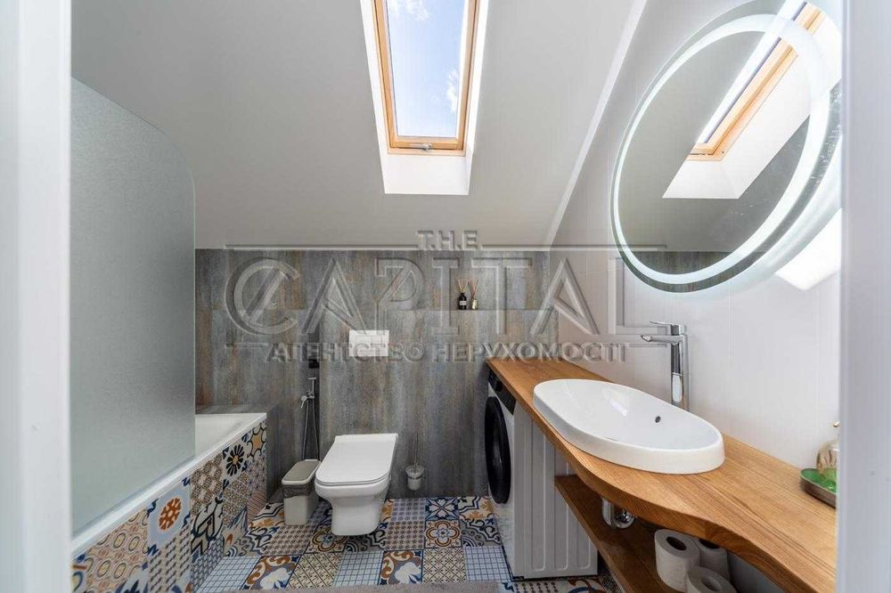 ТОПовий будинок з новим крутим дизайн ремонтом з великою ділянкою!