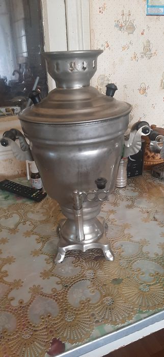 Продаю самовары 2.5л и  3л электро