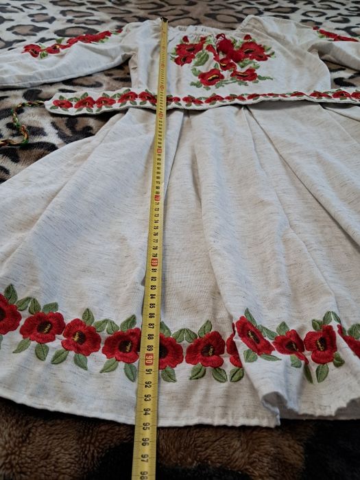 Вишите плаття,льон.