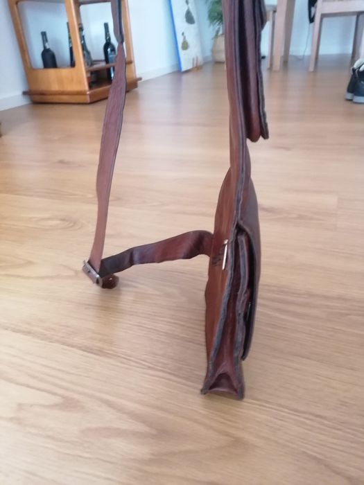 Saco de tiracolo em pele original