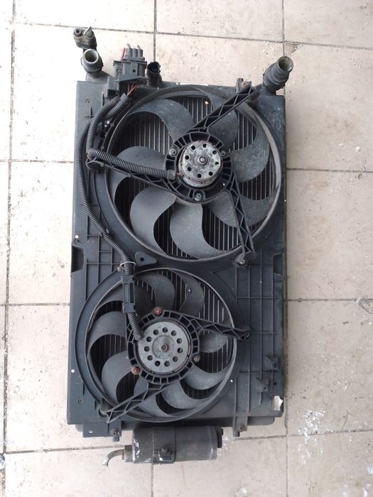 Радіатор кондиціонера дифузор VW Golf 4 Bora Skoda Octavia