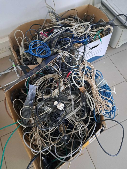 Kabel sieciowy, kabel zasilający, kabel do monitoru DVI