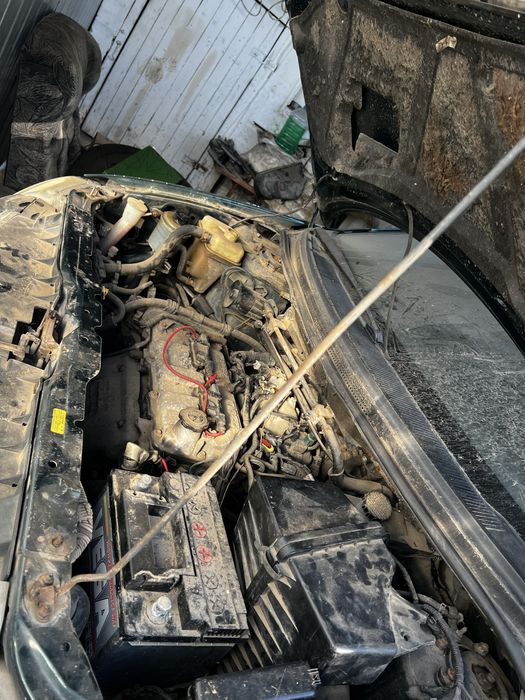Продам Mazda MPV.