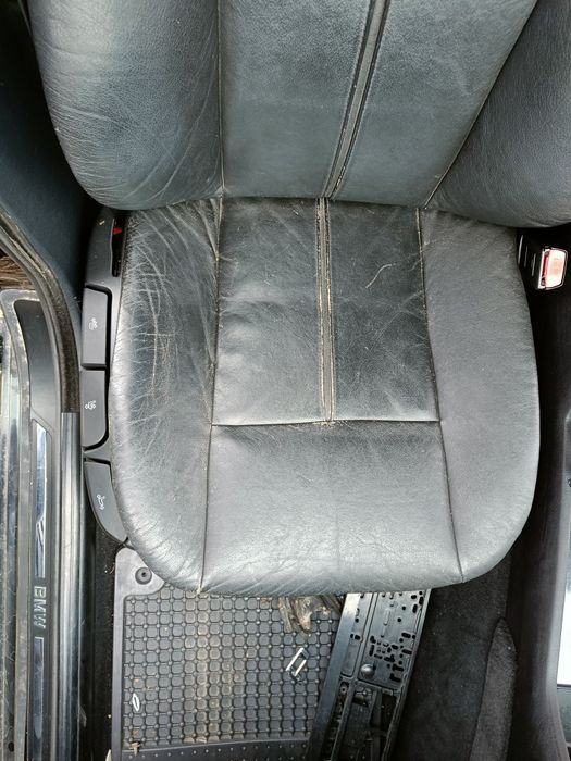 Skórzane fotele BMW e39, czarna skóra, touring