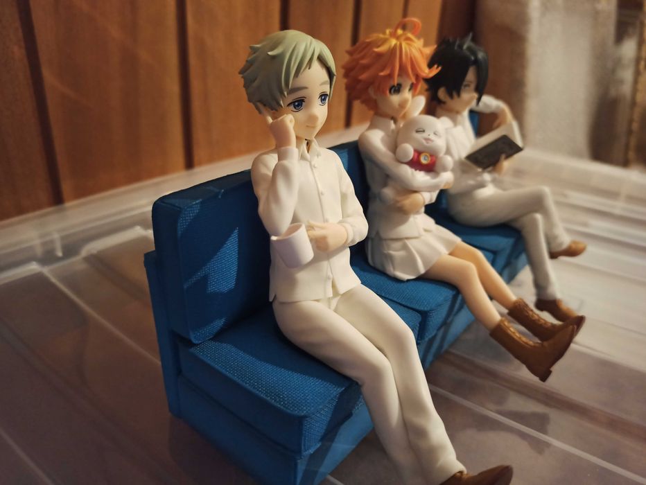 The Promised Neverland - Figuras Emma, Norman e Ray
