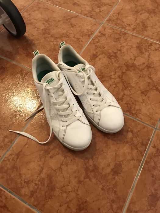 Ténis Adidas brancas 43/44