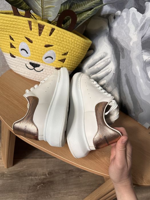 Шкіряні кросівки Alexander  McQUEEN