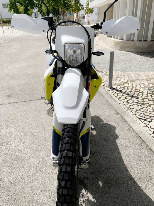 Husqvarna 701 Enduro – 2017 | 17.000 km | Muito equipada