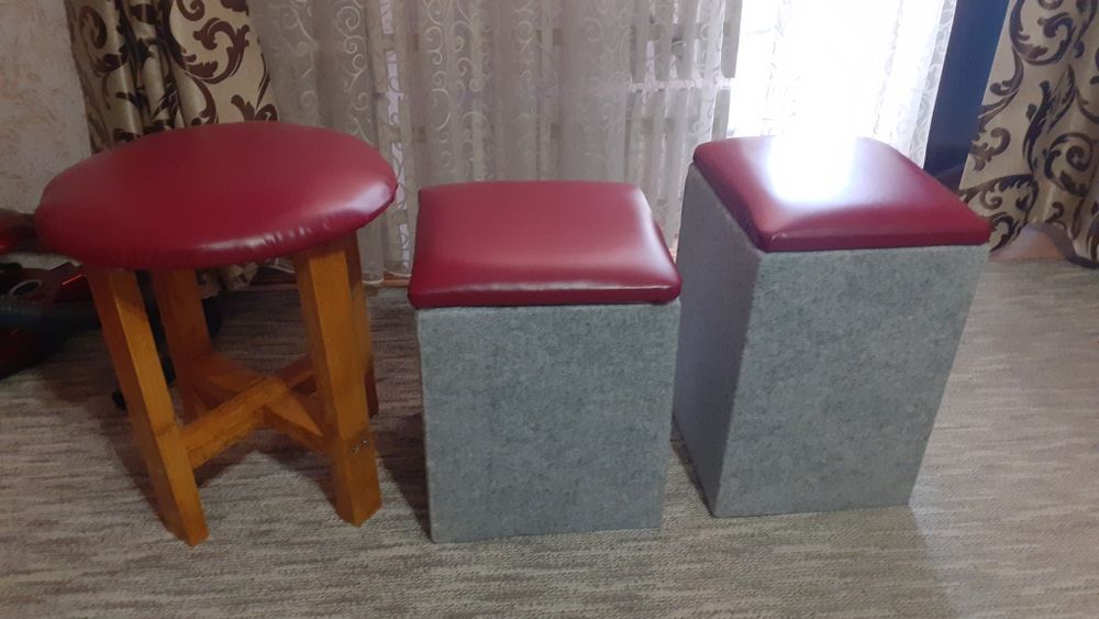 Продаю  стільці.