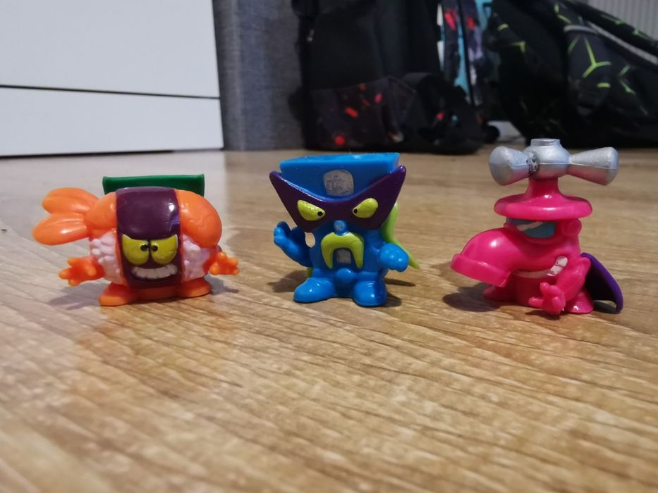 Zestaw  figurek super zings 14 szt.