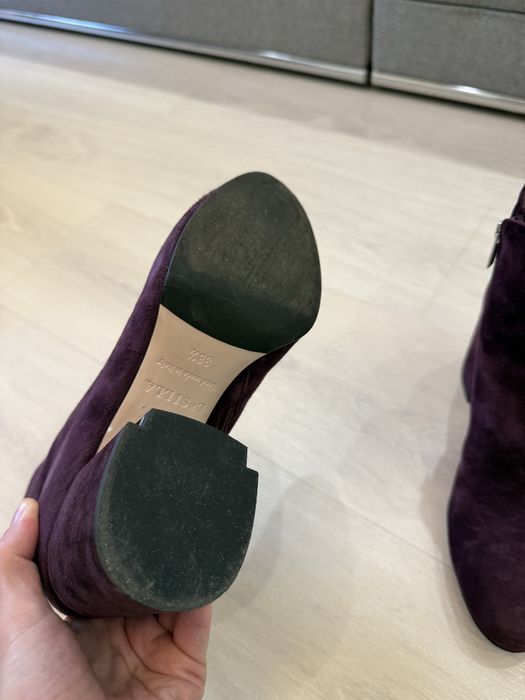 LE SILLA Замшевые ботильоны фиолетового цвета