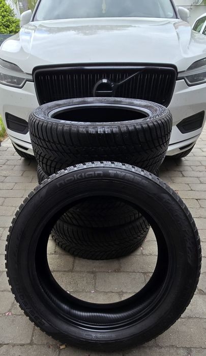 Opony zimowe Nokian Tyres Snowproof  2 SUV 235 50 R19 rok 2025