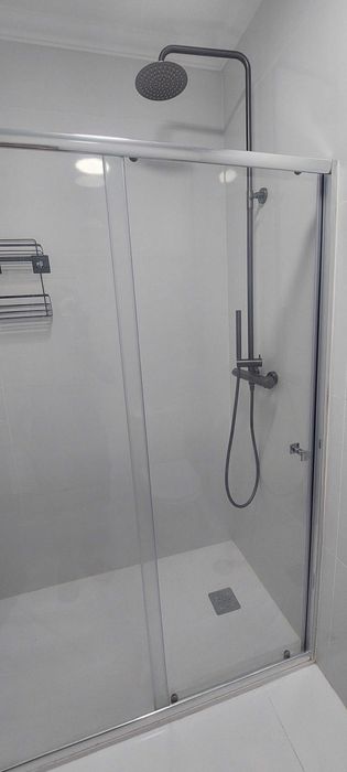 Descubra este acolhedor Apartamento T1, ideal para quem procura qualidade de vida, comodidade e proximidade a tudo.