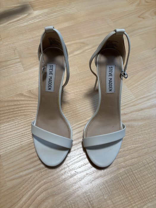 Sandały na szpilce Steve Madden