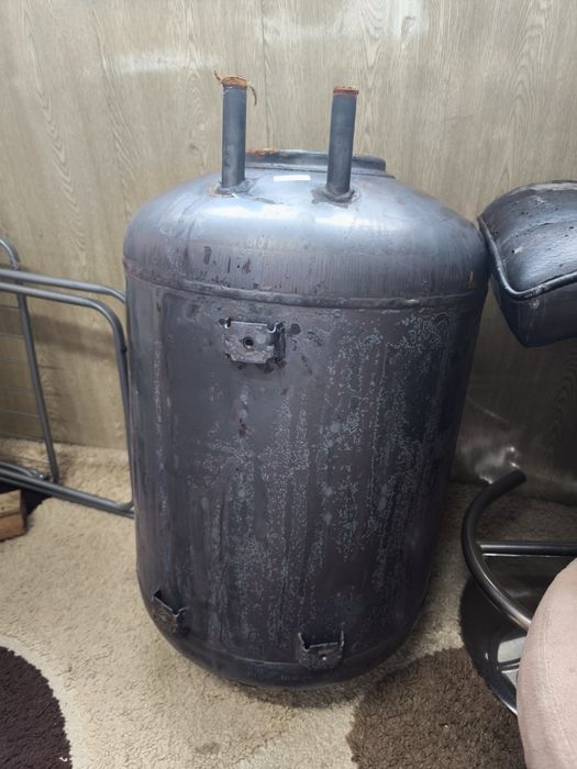 Бак від бойлера на буржуйку