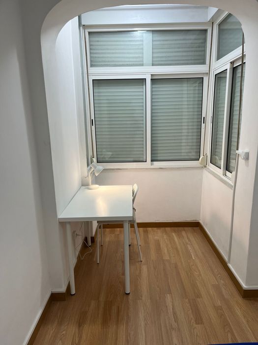 Quarto para arrendar