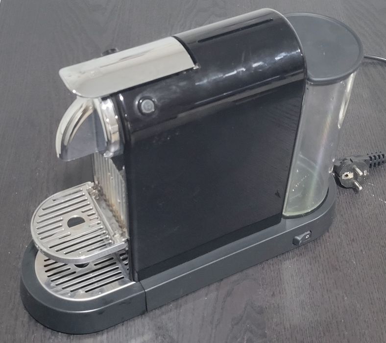 Máquina de café Nespresso-Cápsulas