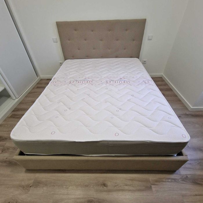 Camas de Casal Estofadas de Luxo 199€ Disp. em Várias Cores! 190x140m!