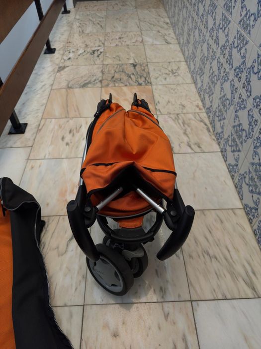 Carrinho Quinny bom estado