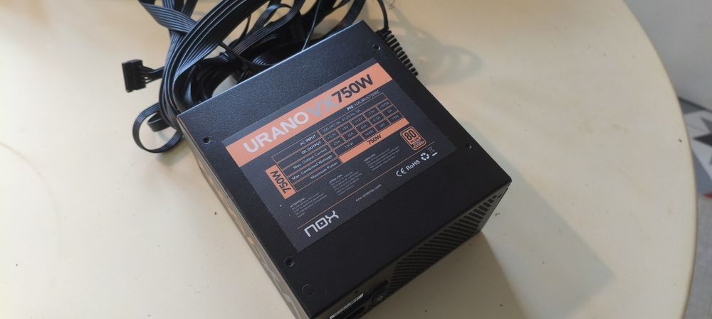 Fonte de alimentação NOX Urano 750W 80+ Bronze
