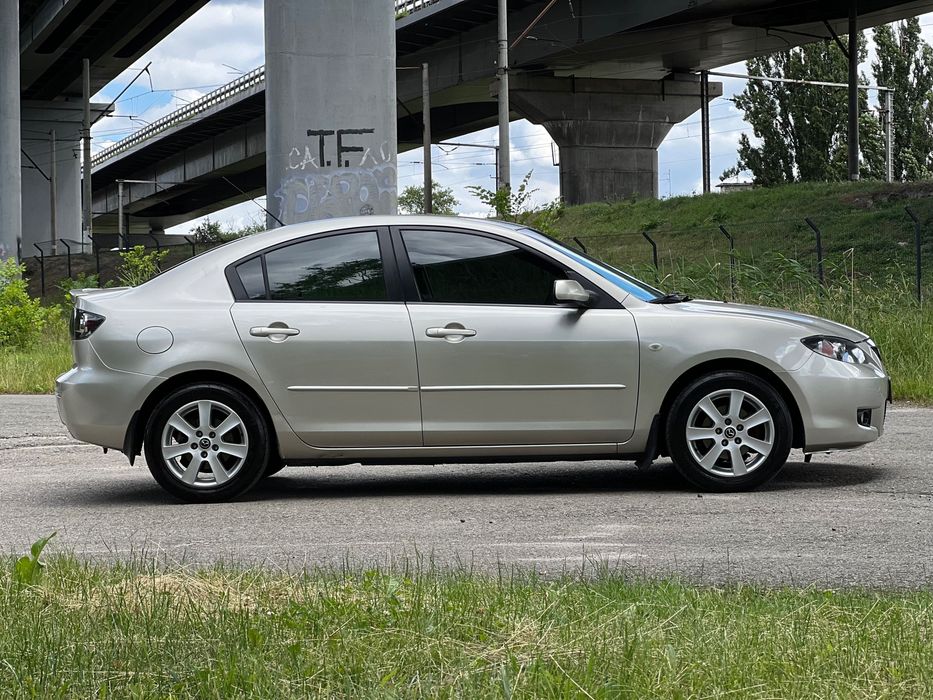 Mazda 3 2008р 1.6 бензин