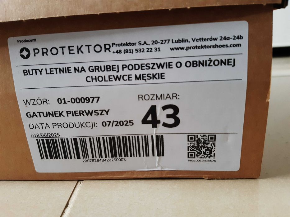piękne profesjonalne buty trekkingowe rozm 43