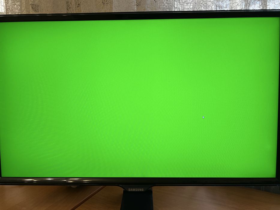 Монітор Samsung S24E390HL 24" Full HD PLS