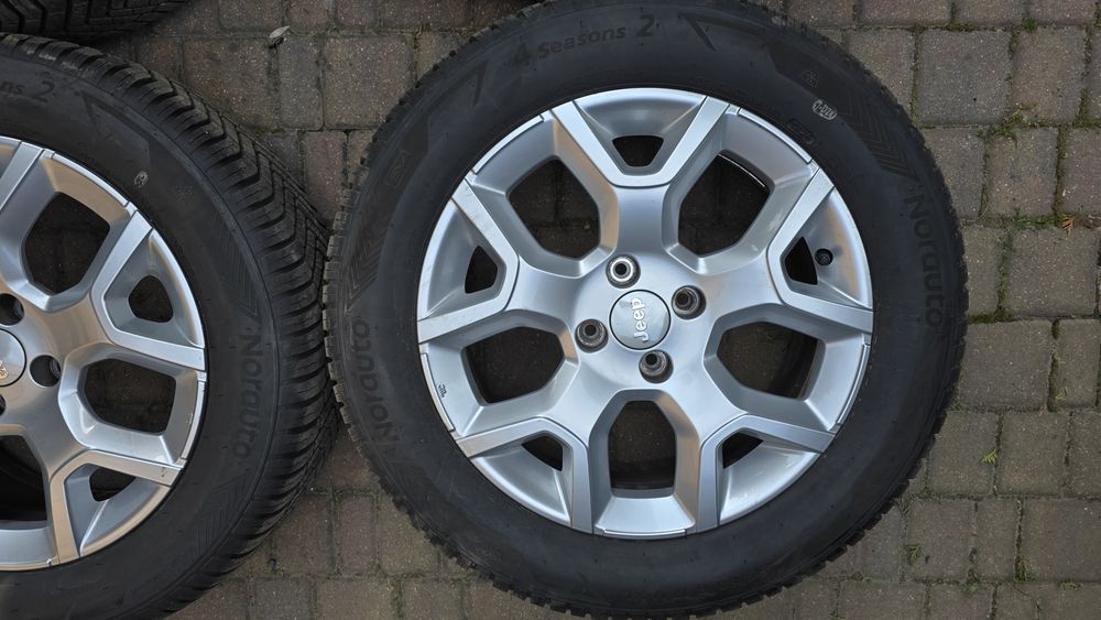 Komplet kół koła felgi Jeep Avenger 17" opony wielosezon Nowe 2026r