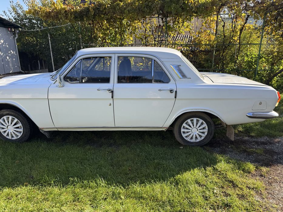 Автомобіль Волга ГАЗ24