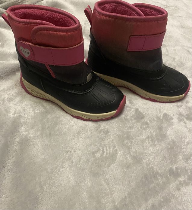 Зимові черевики для дівчинки lupilu