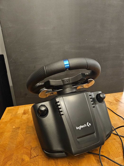 Logitech G29 Driving Force!