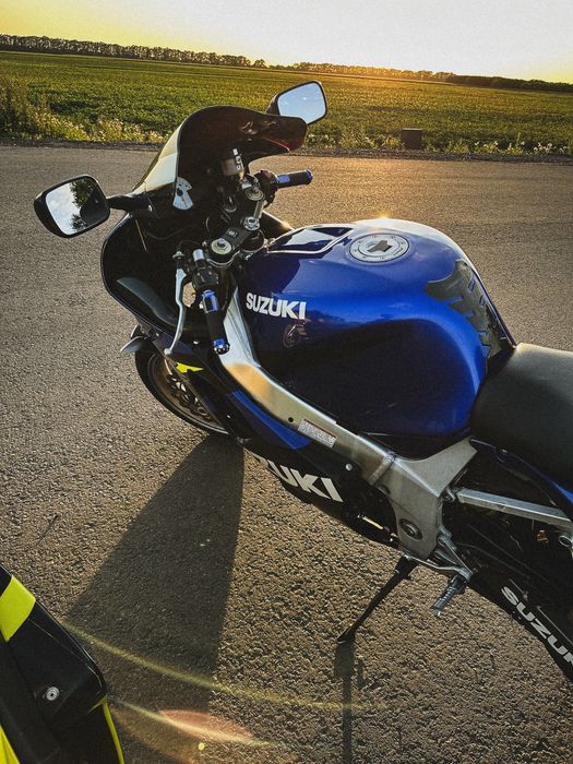 Suzuki GSX R 600