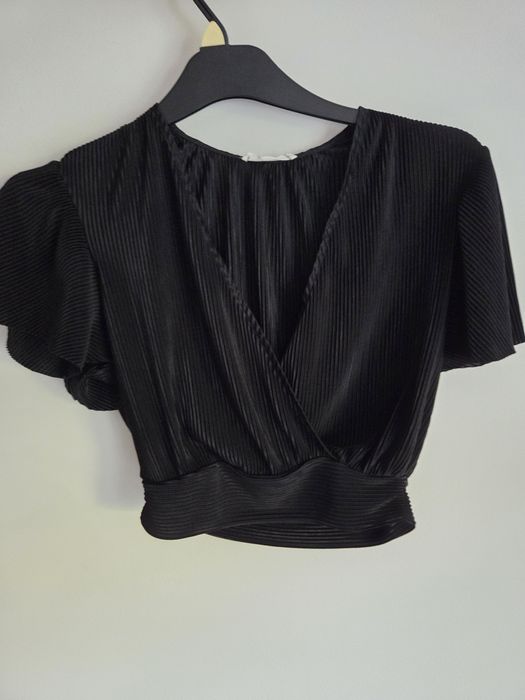 Crop top na krótki rękaw Reserved S