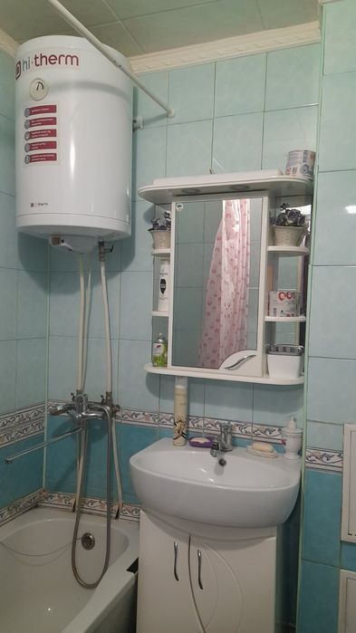ЗДАМ двух кімнату  квартиру вул. Крошинська