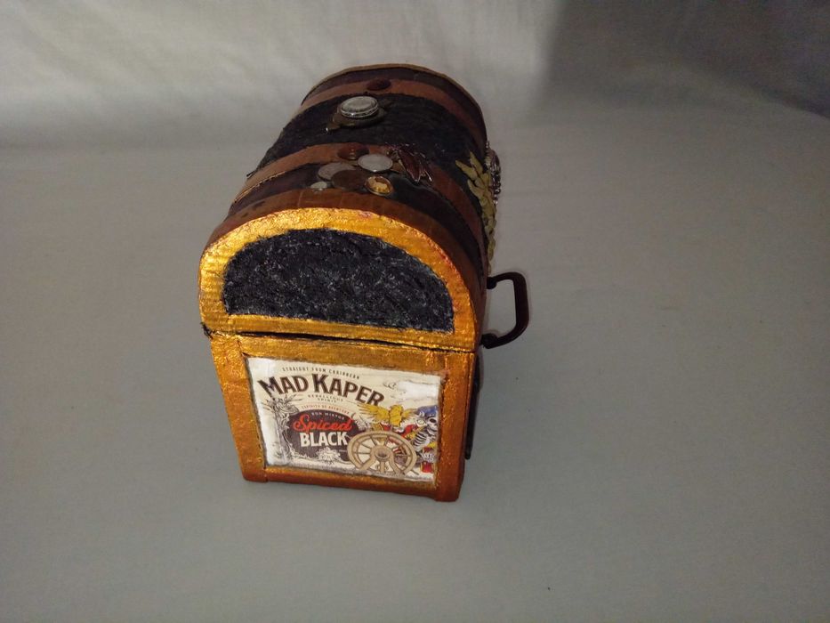 Скринька ручної роботи