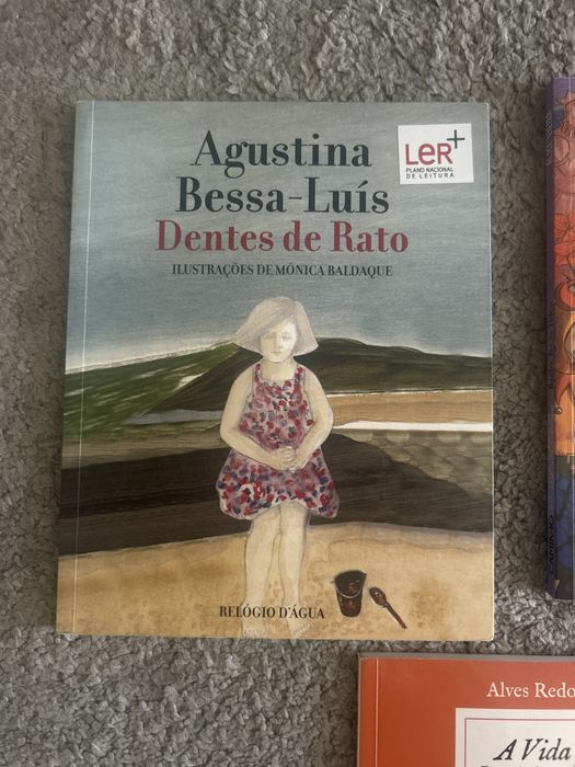 Livros de leitura obrigatória