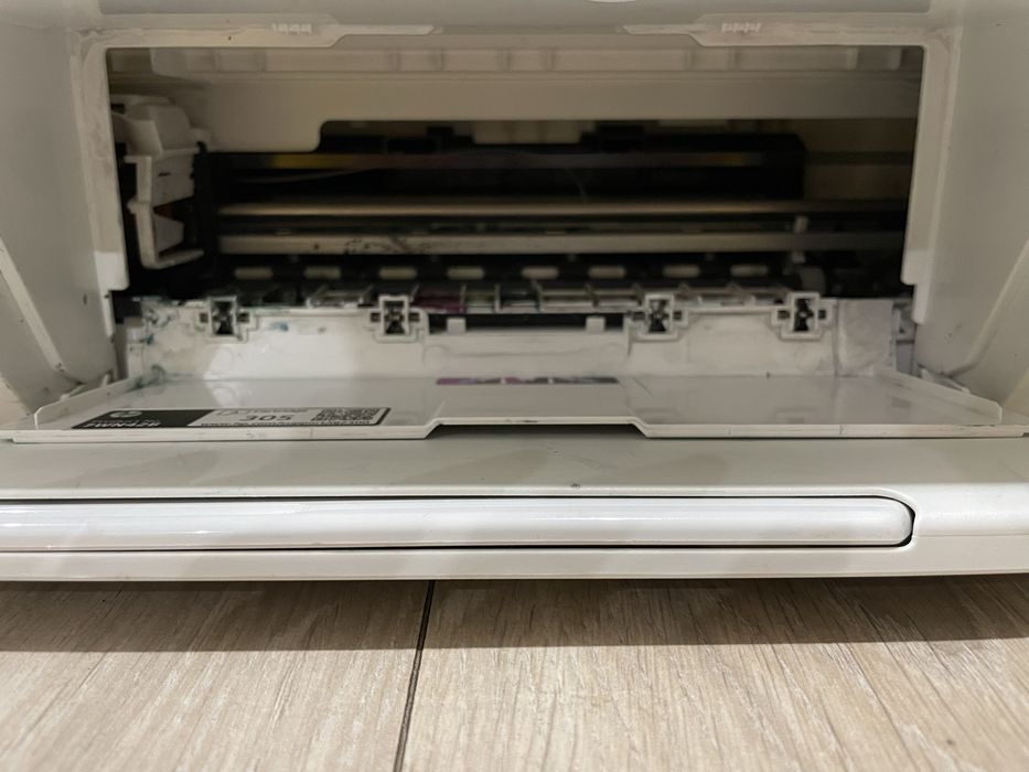 Принтер HP DeskJet 2320