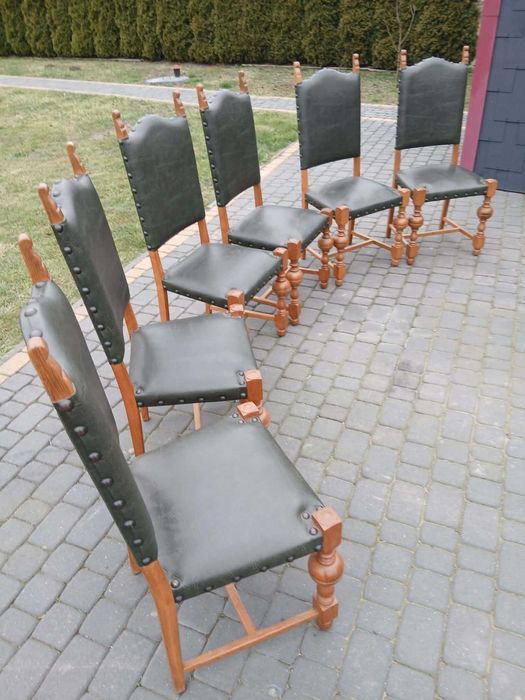 Stół i krzesła dębowe